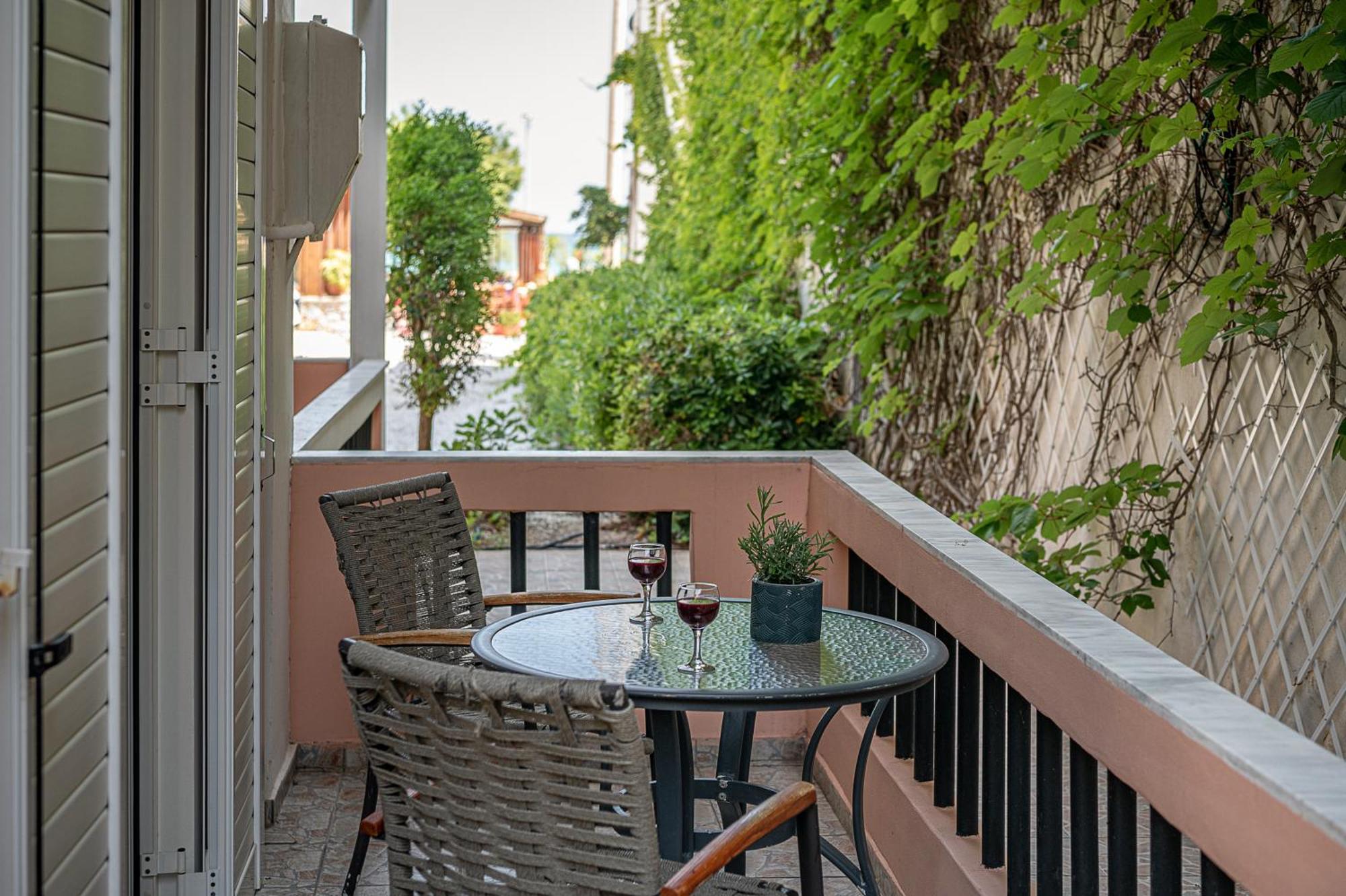 Elena Seafront Luxury Apartments Almirida Стая снимка