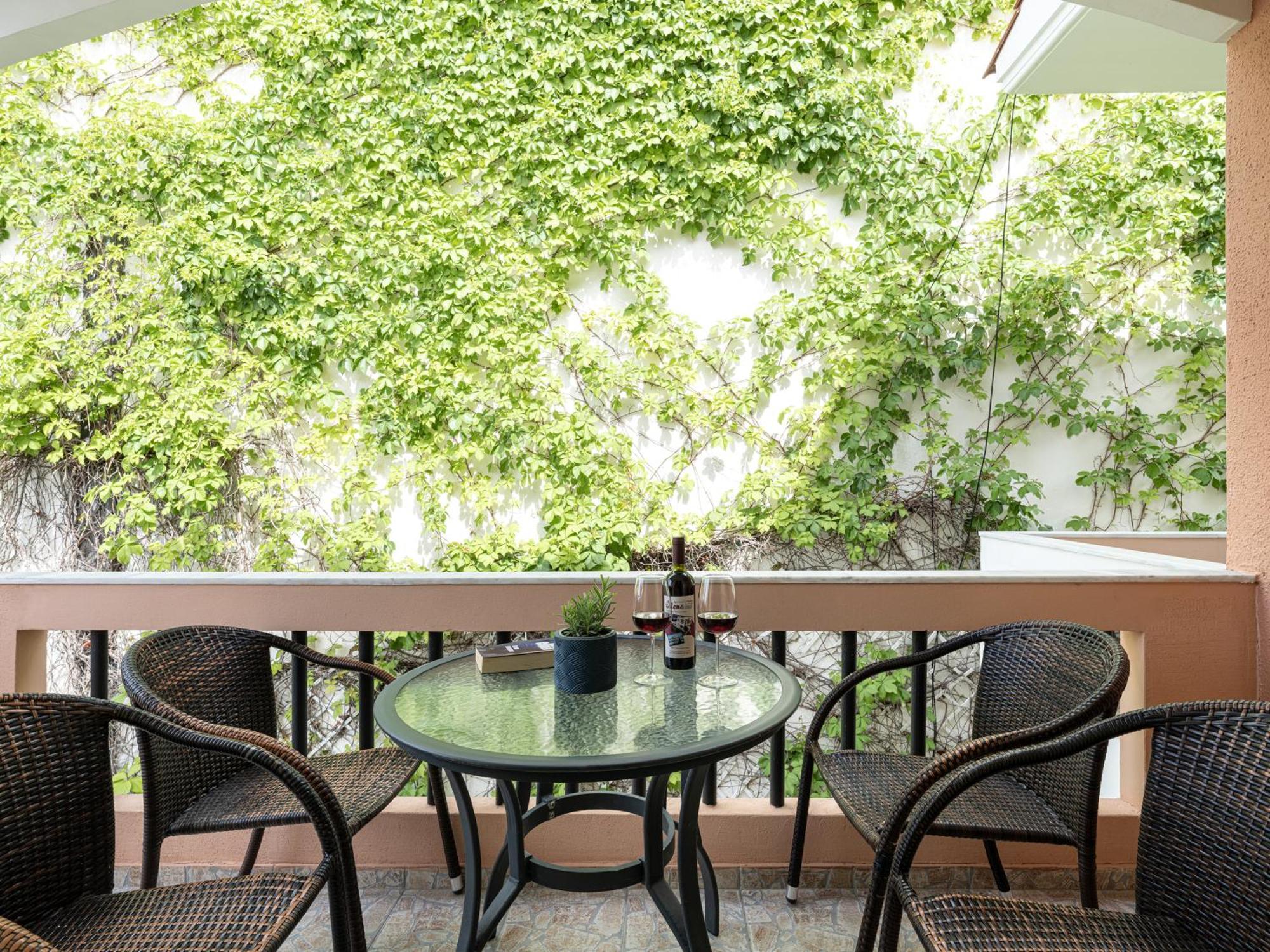 Elena Seafront Luxury Apartments Almirida Стая снимка