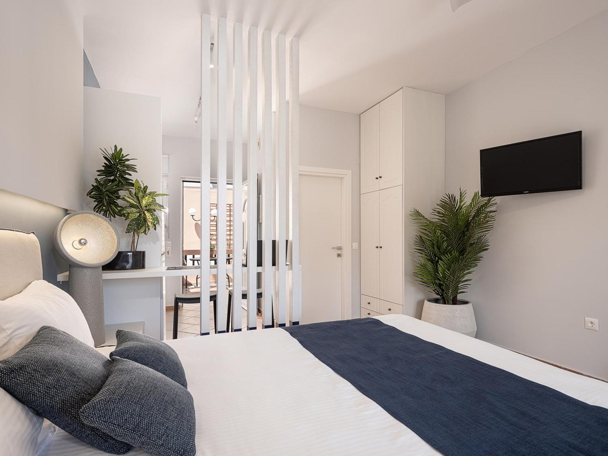 Elena Seafront Luxury Apartments Almirida Екстериор снимка