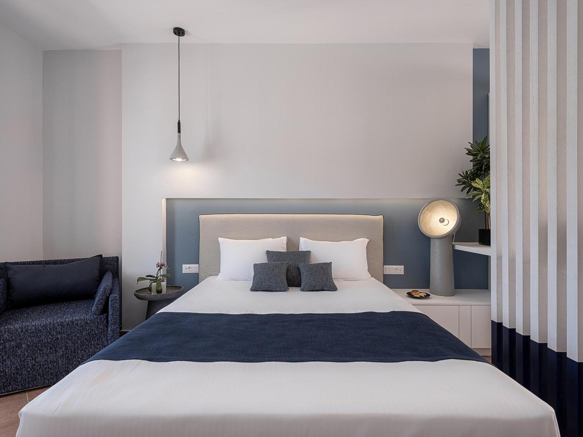 Elena Seafront Luxury Apartments Almirida Екстериор снимка