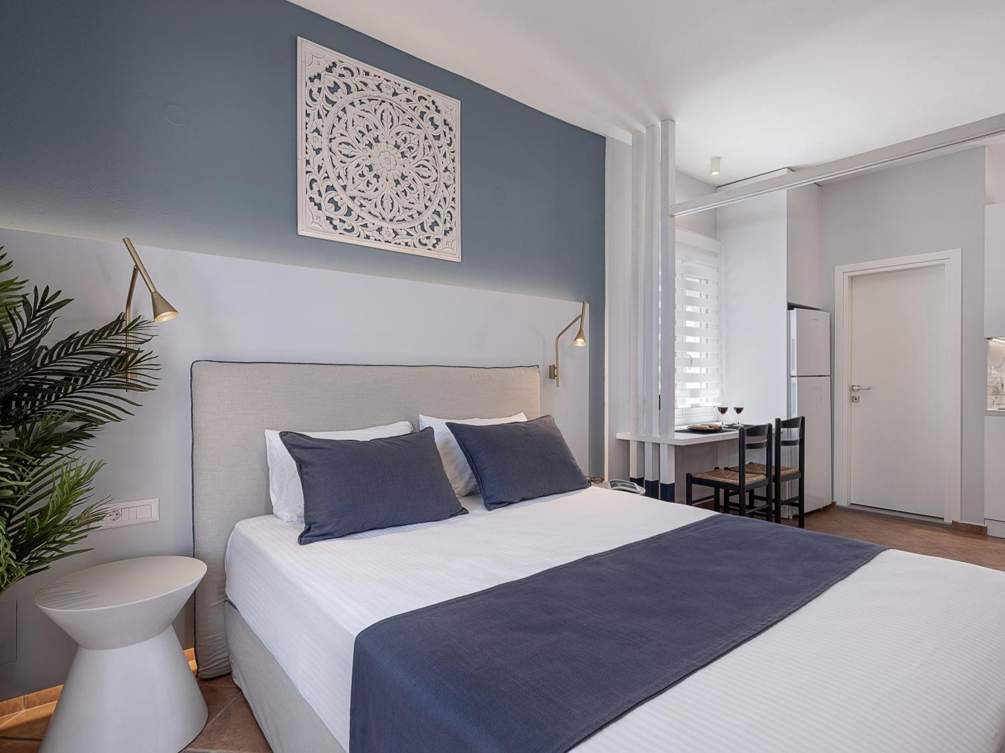 Elena Seafront Luxury Apartments Almirida Екстериор снимка