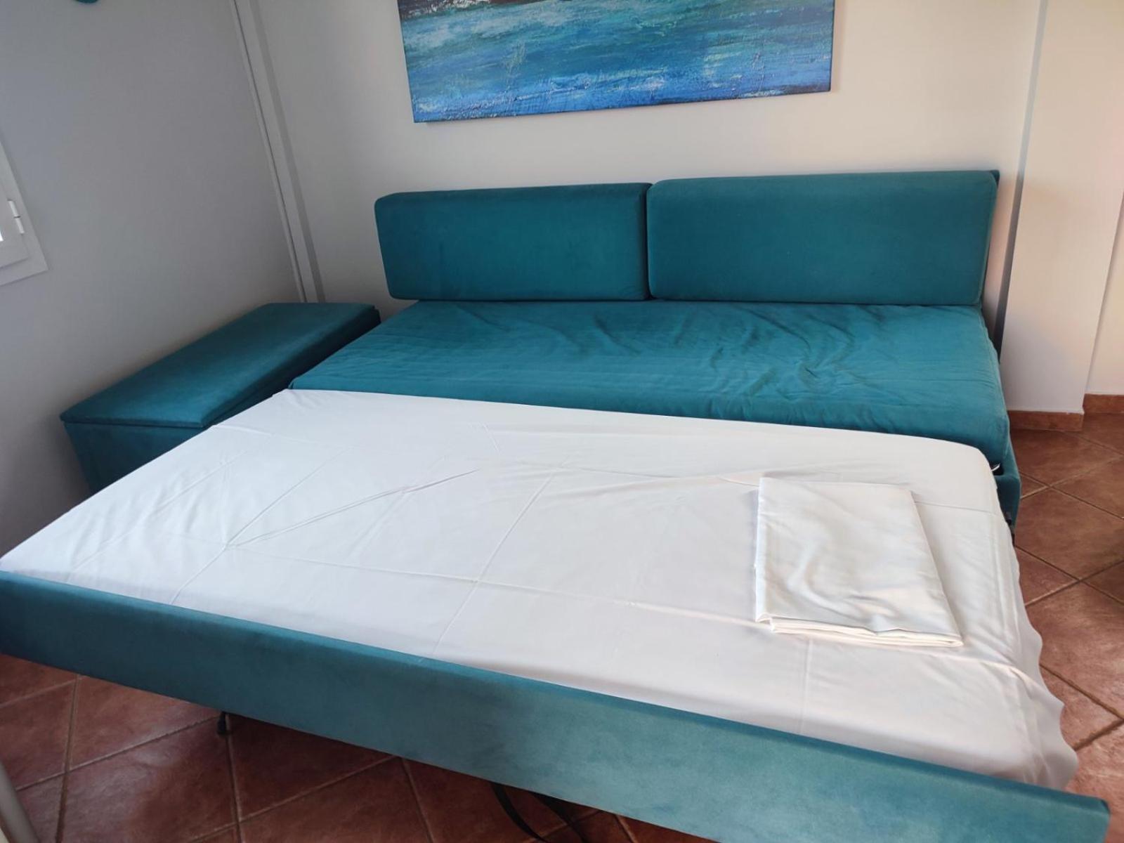 Elena Seafront Luxury Apartments Almirida Екстериор снимка